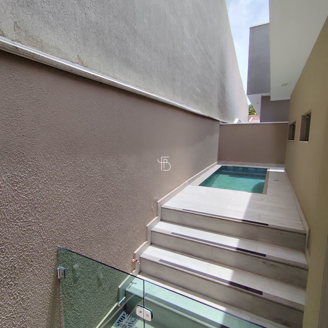Casa contemporânea com 3 suítes e piscina, foto 10