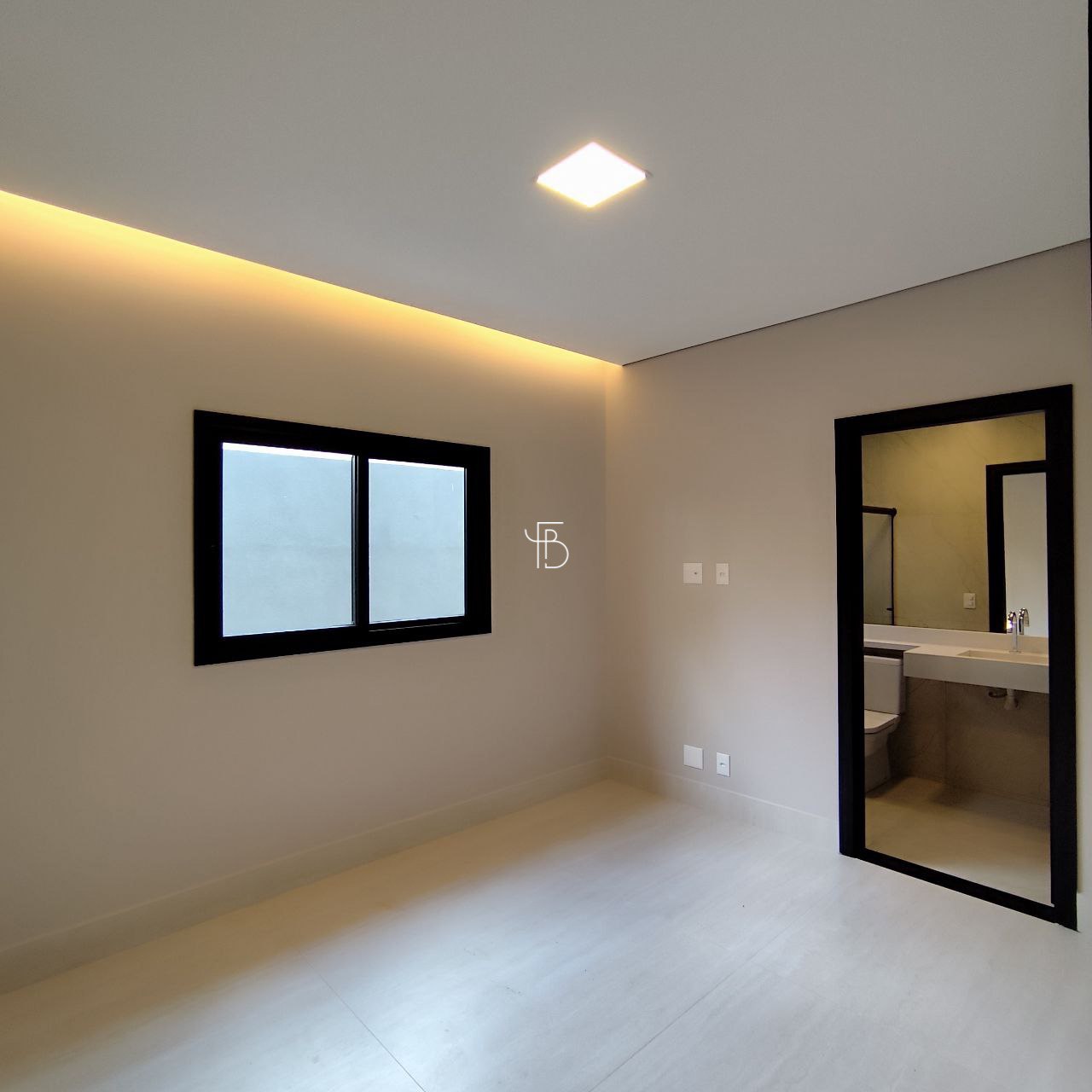 Casa de alto padrão com 4 suítes e piscina aquecida, foto 10