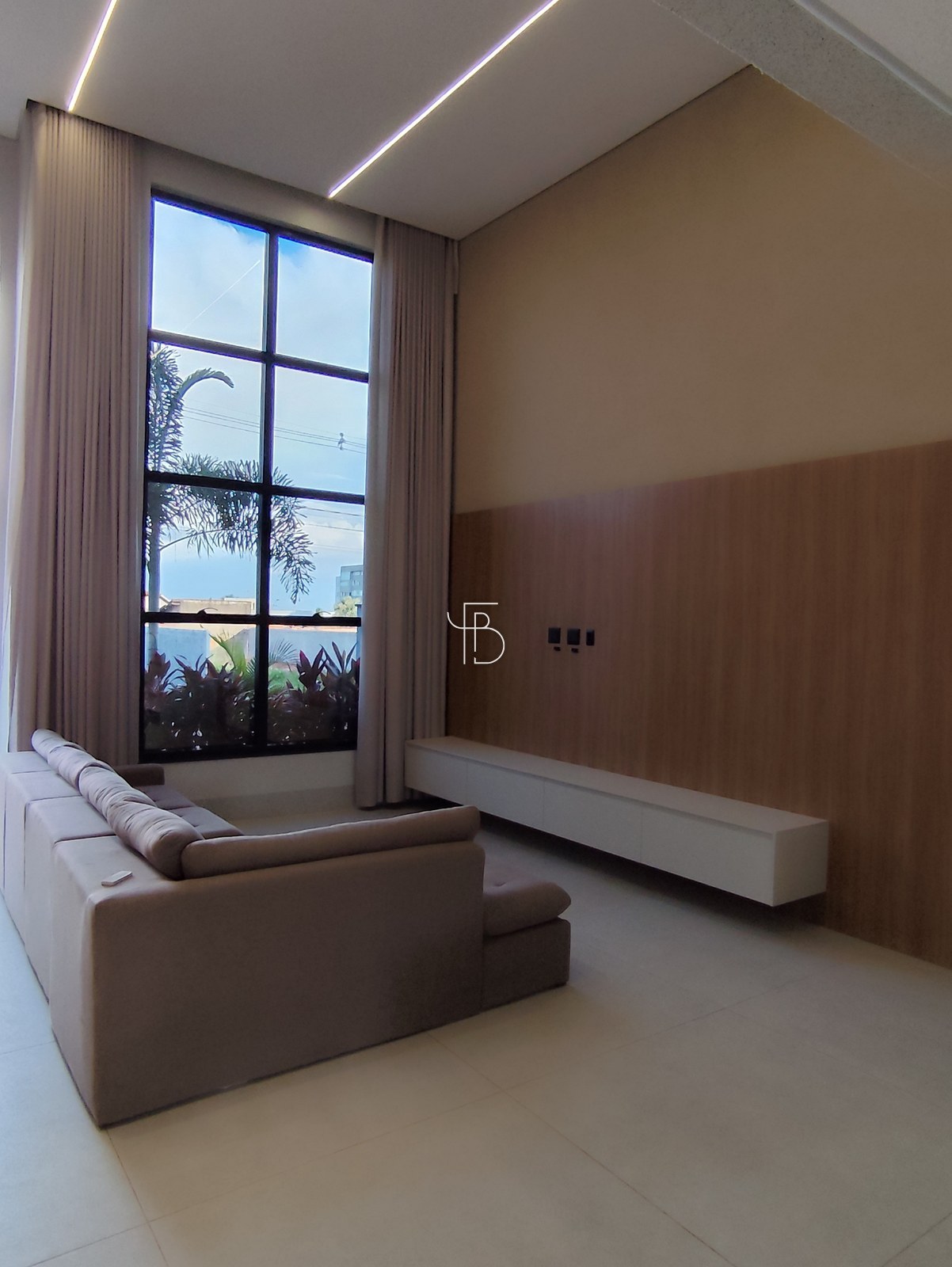 Casa contemporânea com 3 suítes, home office e piscina aquecida em condomínio fechado, foto 3