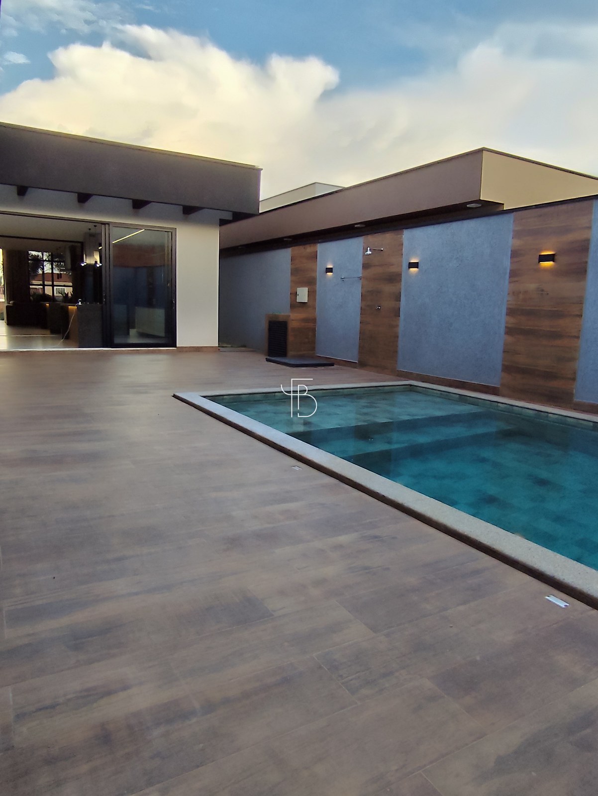 Casa contemporânea com 3 suítes, home office e piscina aquecida em condomínio fechado, foto 21